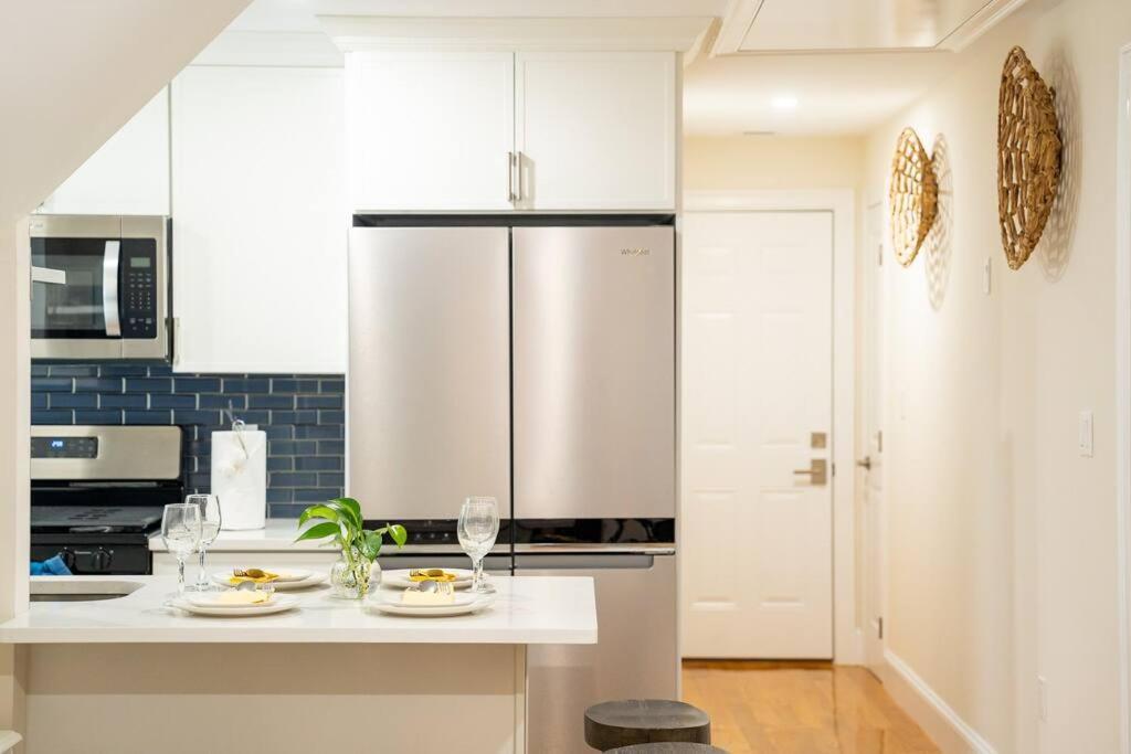 80-3 3Br Boston - Charming Apt Near Dorchester Center *